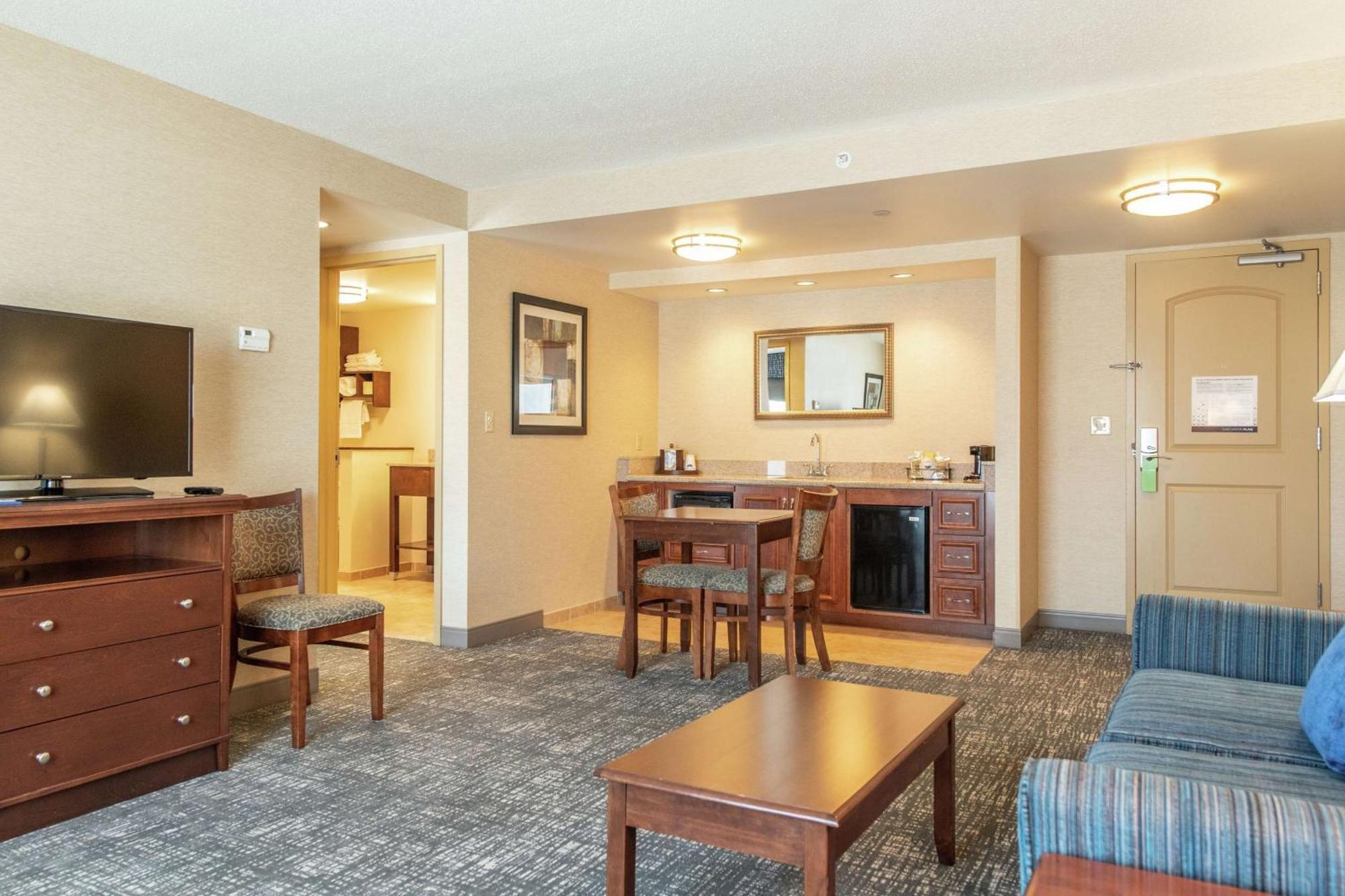Hampton Inn Presque Isle Exteriör bild