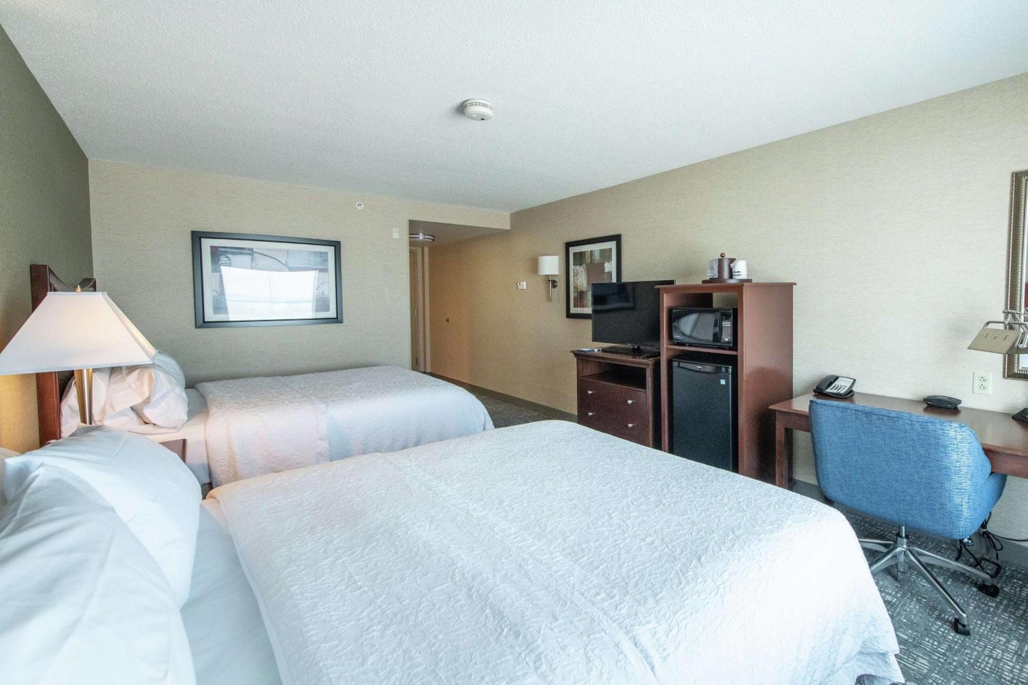 Hampton Inn Presque Isle Exteriör bild