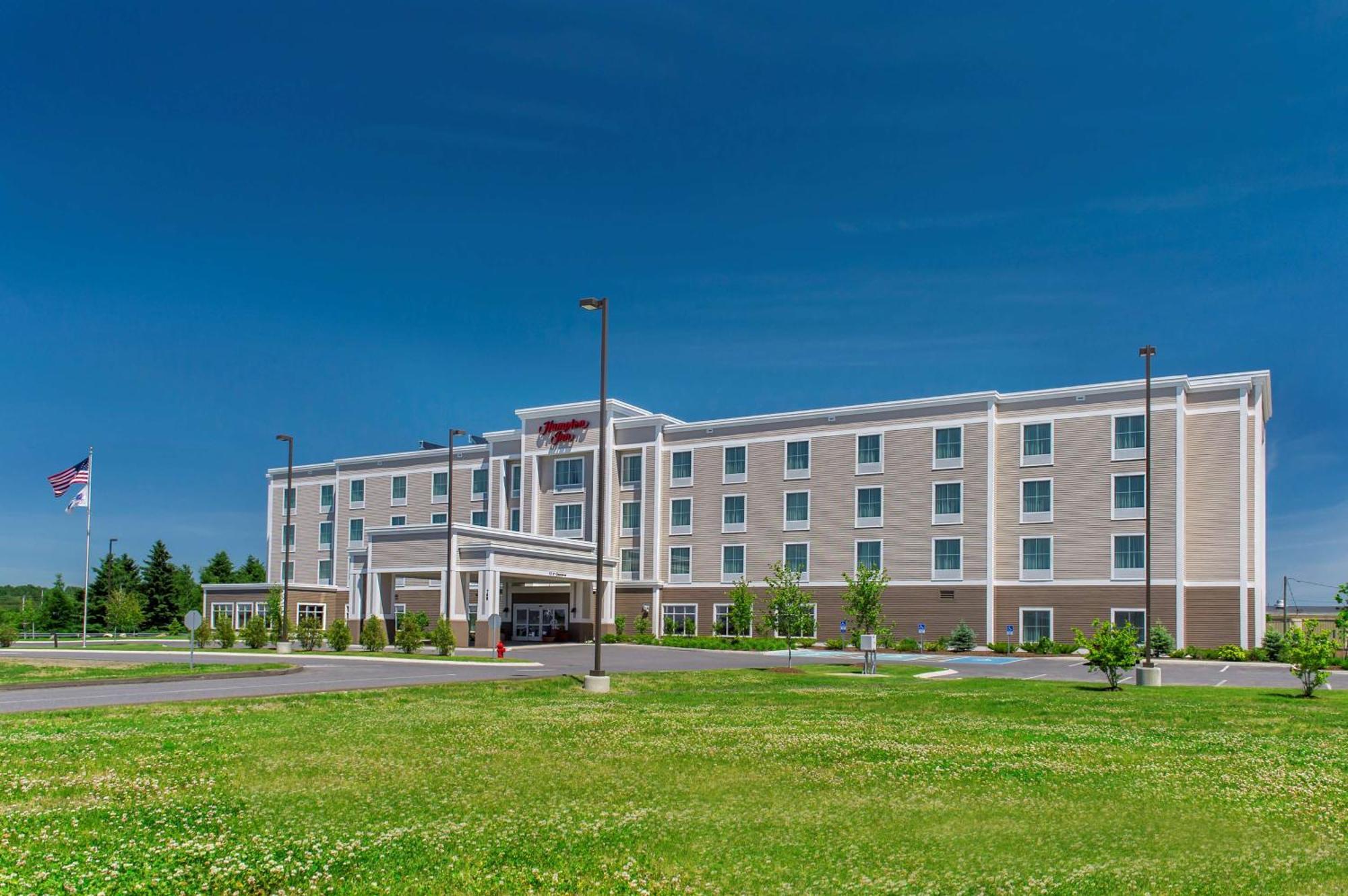 Hampton Inn Presque Isle Exteriör bild